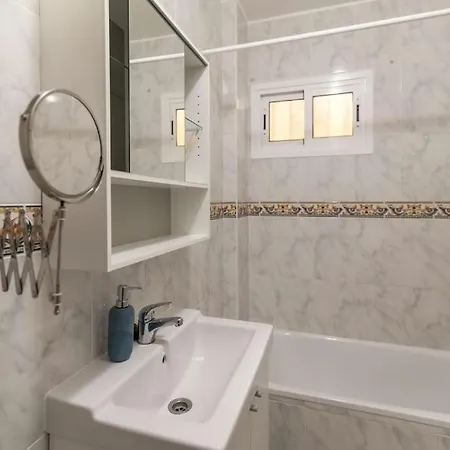 Apartment Estudio Reformado Con Vistas Al Mar Y Piscina, Ideal Parejas En *